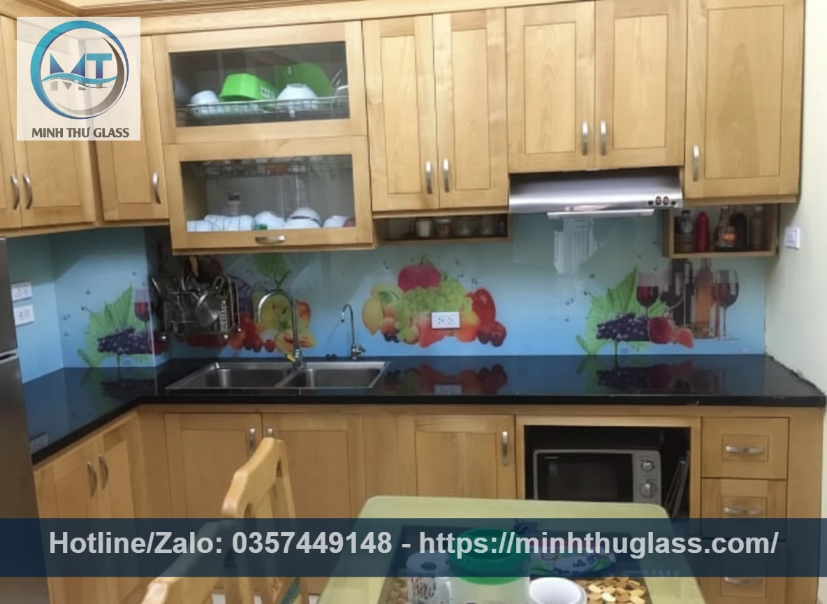 Kính ốp bếp 3D hoa quả tươi ngon, sắc nét