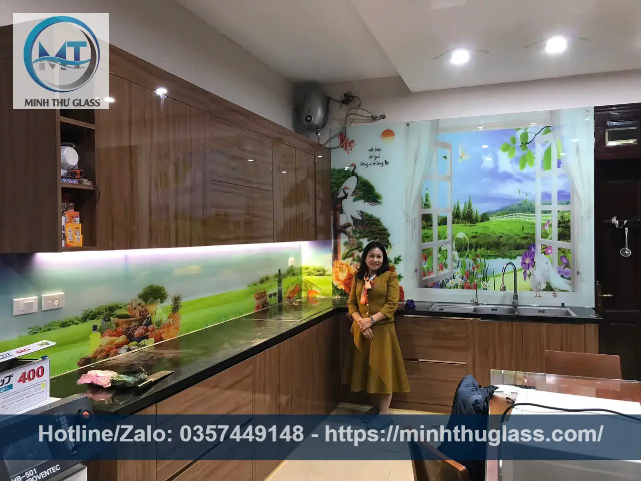 Kính ốp bếp 3D phong cảnh thiên nhiên rộng lớn