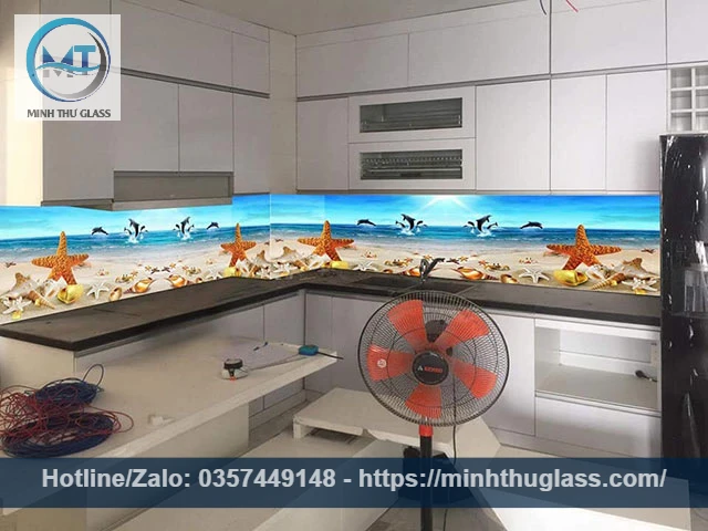 Kính ốp bếp 3D phong thủy, mang lại may mắn, tài lộc Kính ốp bếp 3D phong thủy