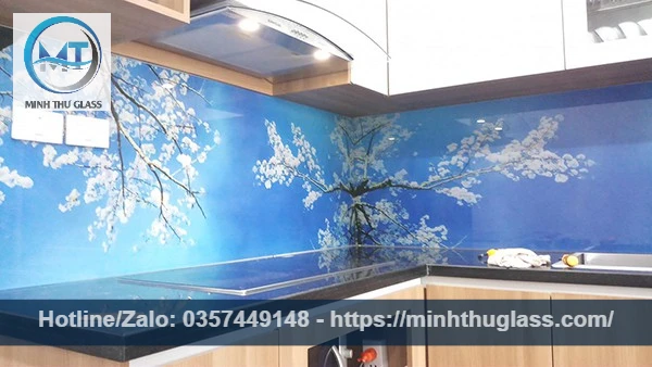 Kính ốp bếp cường lực họa tiết 3D sống động