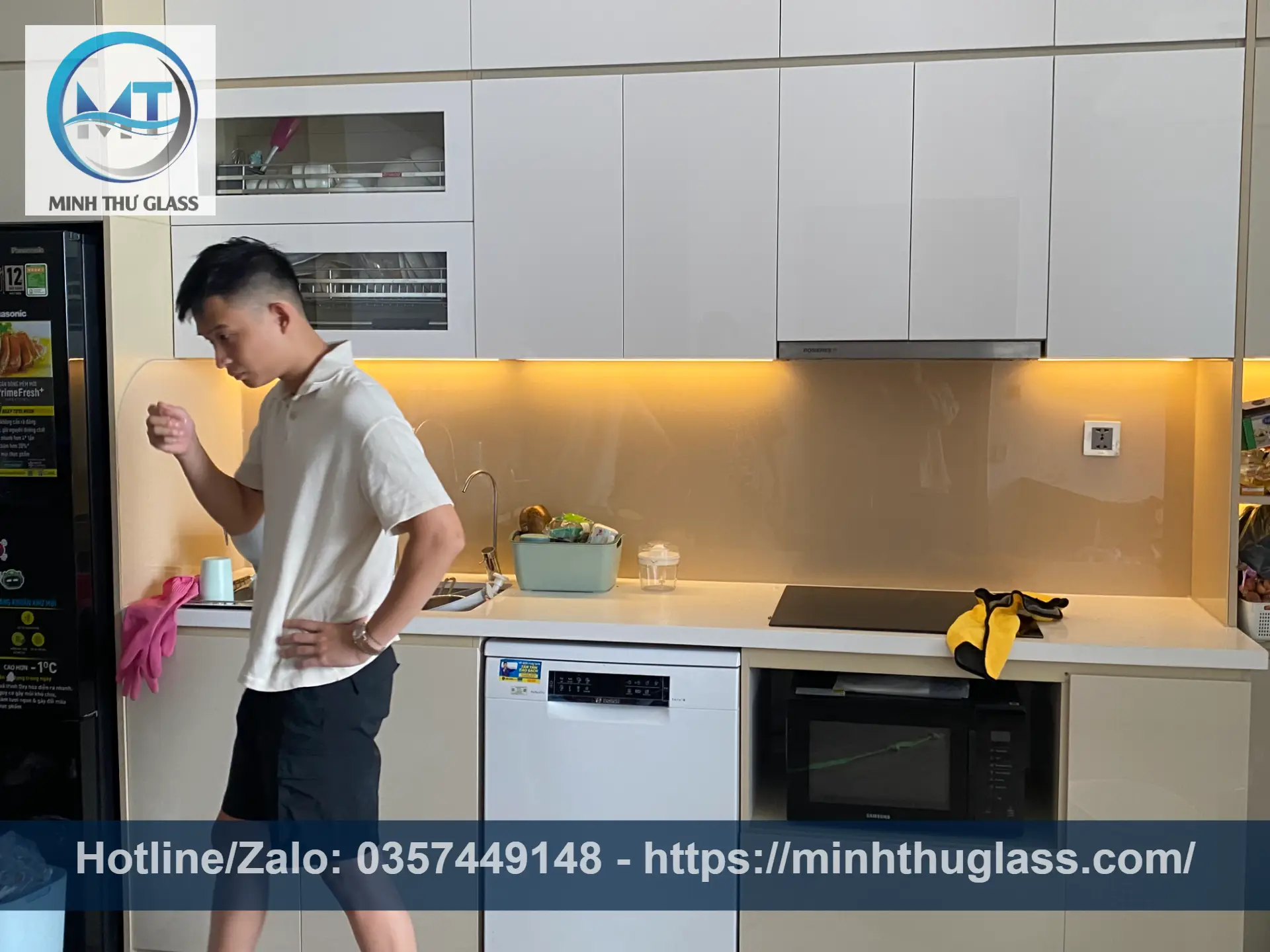 Công trình kính ốp bếp thực tế tại Minh Thư Glass 7