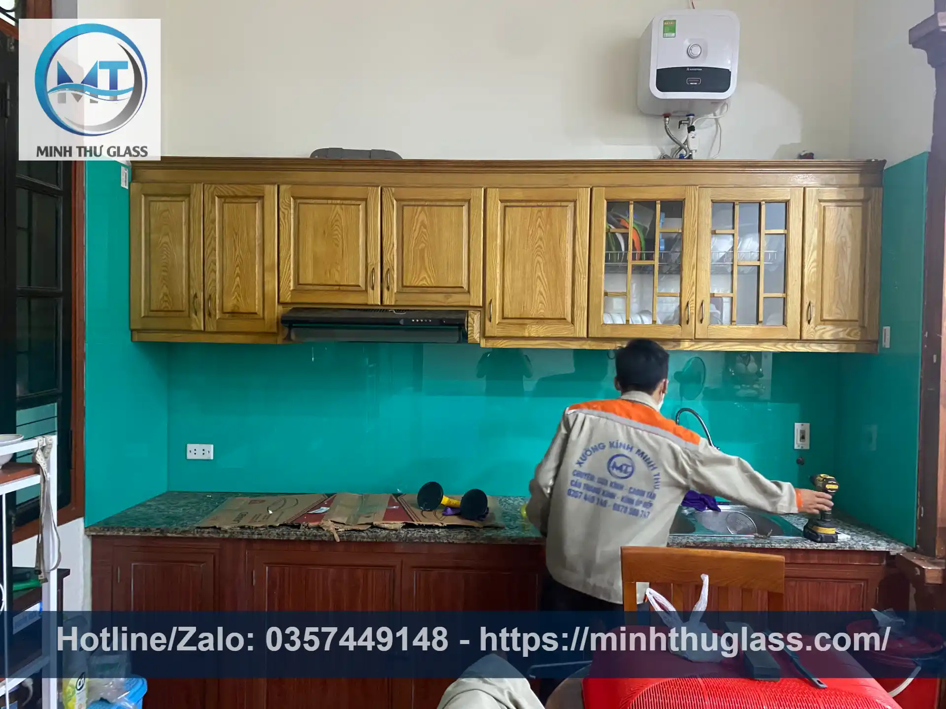 Công trình kính ốp bếp thực tế tại Minh Thư Glass 9