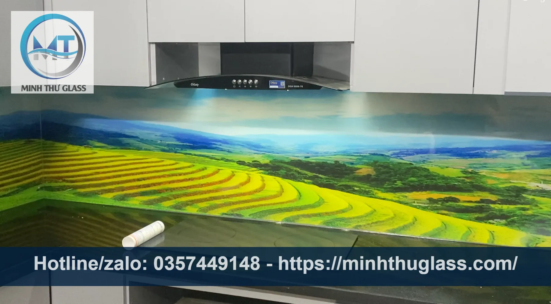 Tranh kính ốp bếp 3D phong cảnh ruộng bậc thang