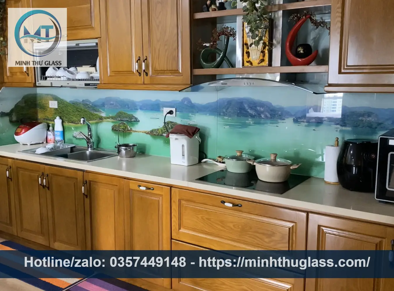 Tranh kính ốp tường 3D phong cảnh biển thơ mộng